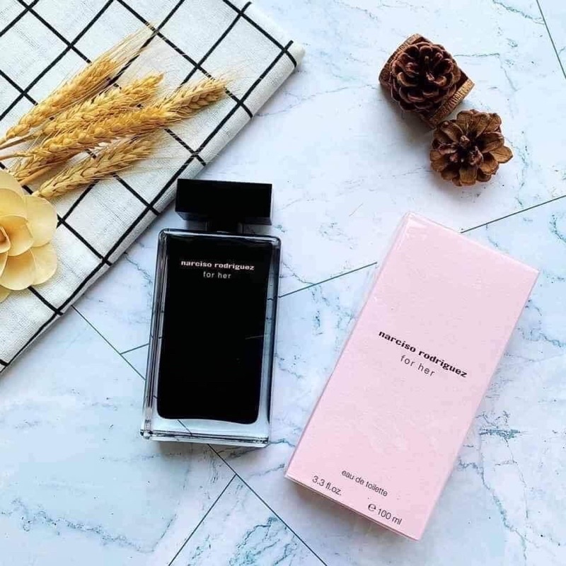 Nước hoa nữ 𝐍𝐚𝐫𝐜𝐢𝐬𝐨 chai đen - 100ml
