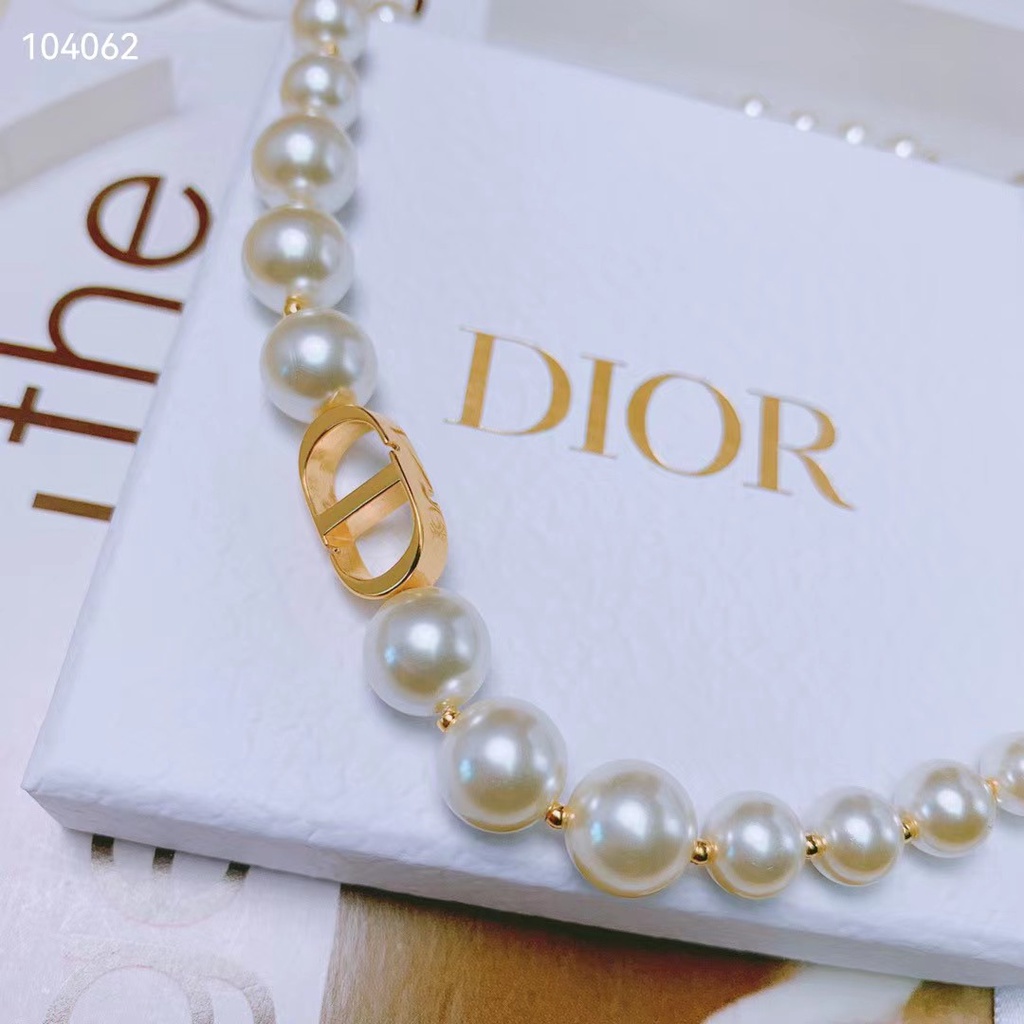 Dây Chuyền Dior Đính Hạt Ngọc Trai Và Đĩa CD