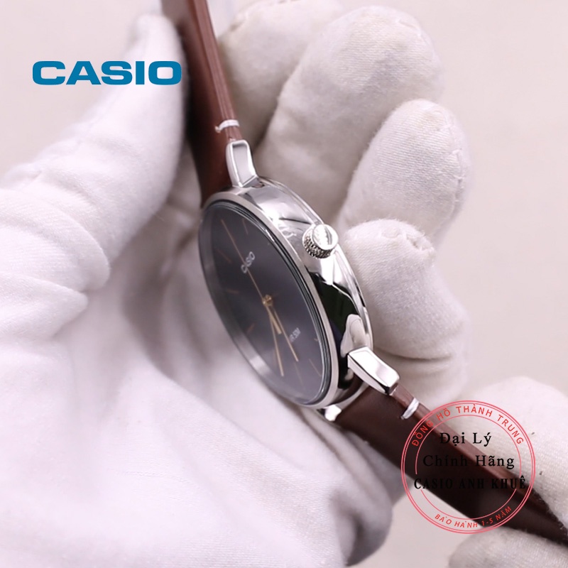 Đồng hồ Nam casio MTP-E171L-2EVDF dây da trơn mặt xanh hiện đại