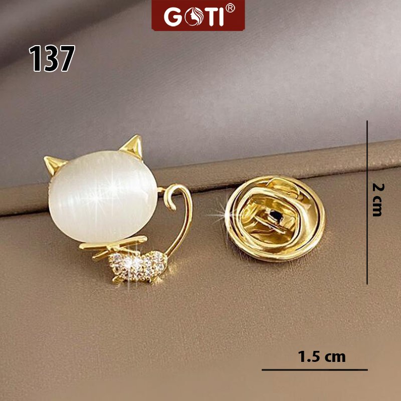 GOTI - Ghim Cài Áo Đẹp Hình Chữ King Phối Xích Phụ Kiện Trang Trí Dành Cho Nữ