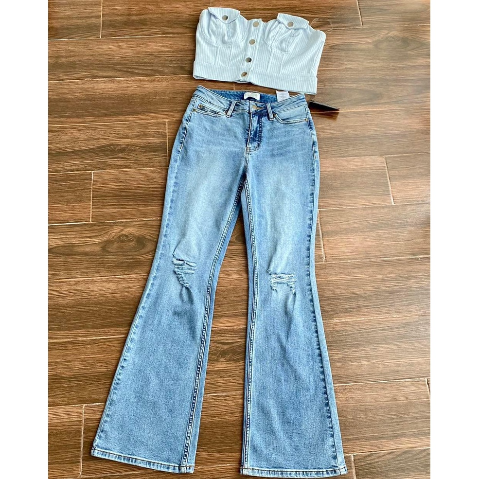 ❗️ 𝐋𝐈𝐋𝐀𝐂 - 𝐕𝐍𝐗𝐊 - 𝐃Ư 𝐗Ị𝐍 - 𝐆𝐈Á 𝐓Ố𝐓 ❗️ -Quần Jean Ống Loe Rách Gối Candace