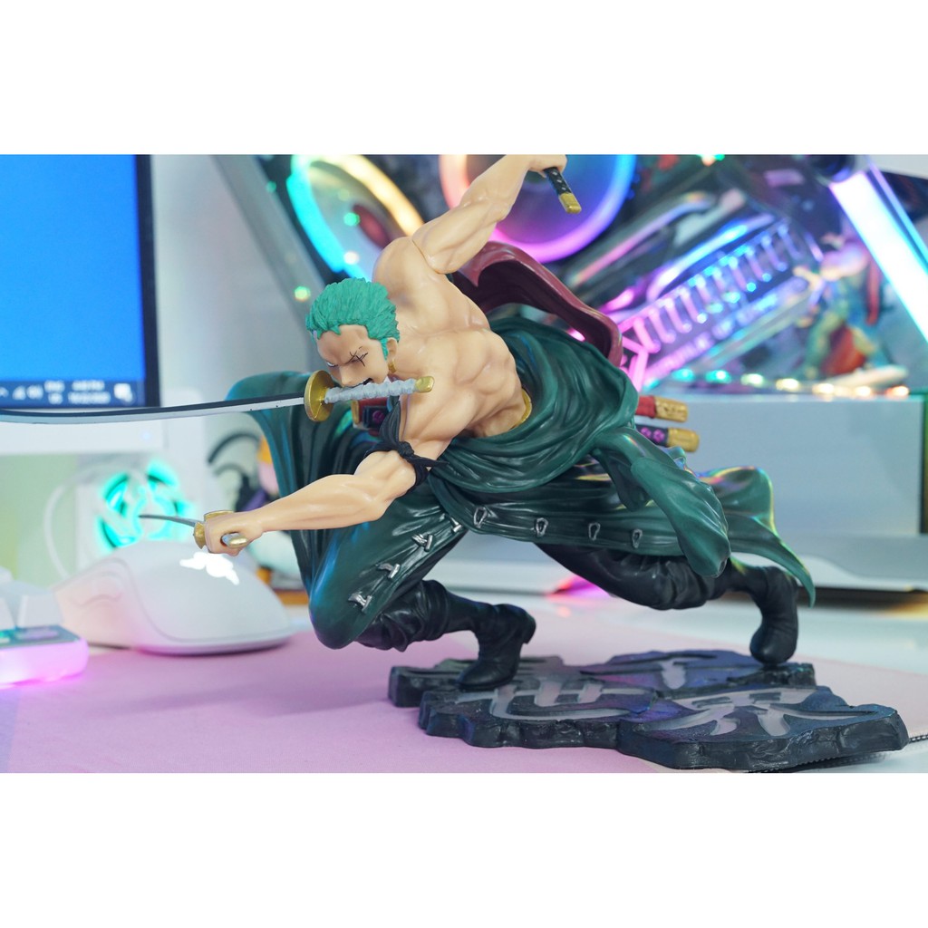 Mô hình Zoro múa kiếm 20cm