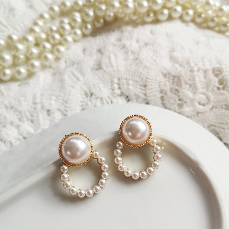 Bông tai xỏ lỗ tròn đính ngọc trai đơn giản phong cách retro Hàn Quốc cho nữ