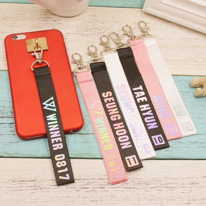 (Sỉ 20k) (10 nhóm) nametag bts twice snsd tfboys strap t-ara BP Lisa Jisoo Jennie Rose móc khóa treo trang trí