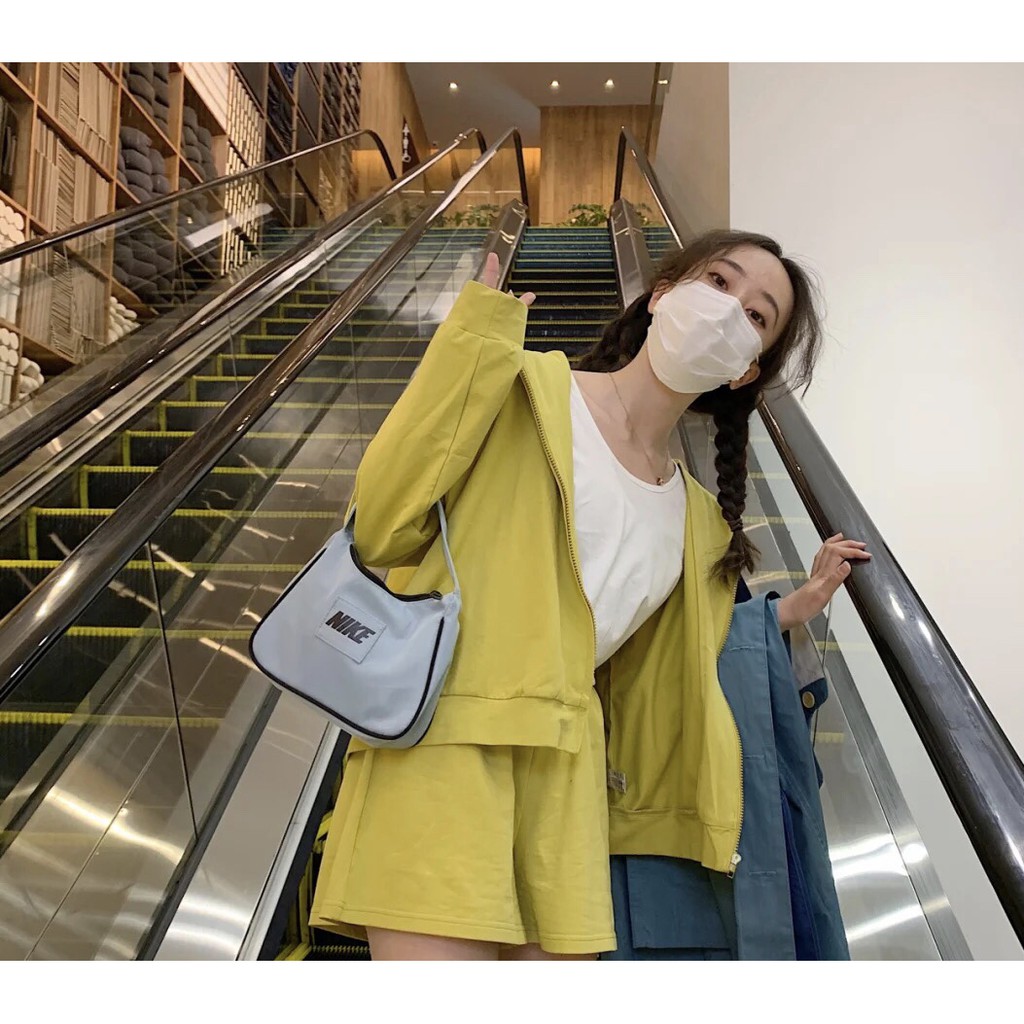 Túi xách cỡ nhỏ phong cách cá tính thời trang | BigBuy360 - bigbuy360.vn