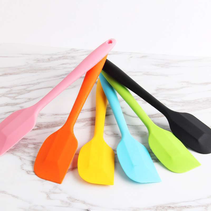 Phới Trộn Bột, Dụng Cụ Làm Bánh Spatula Silicon Chịu Nhiệt Tốt Tiện Lợi TIME HOME