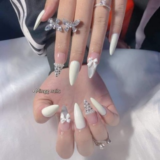 Móng tay giả nail box móng tròn màu Trắng kèm keo dũa