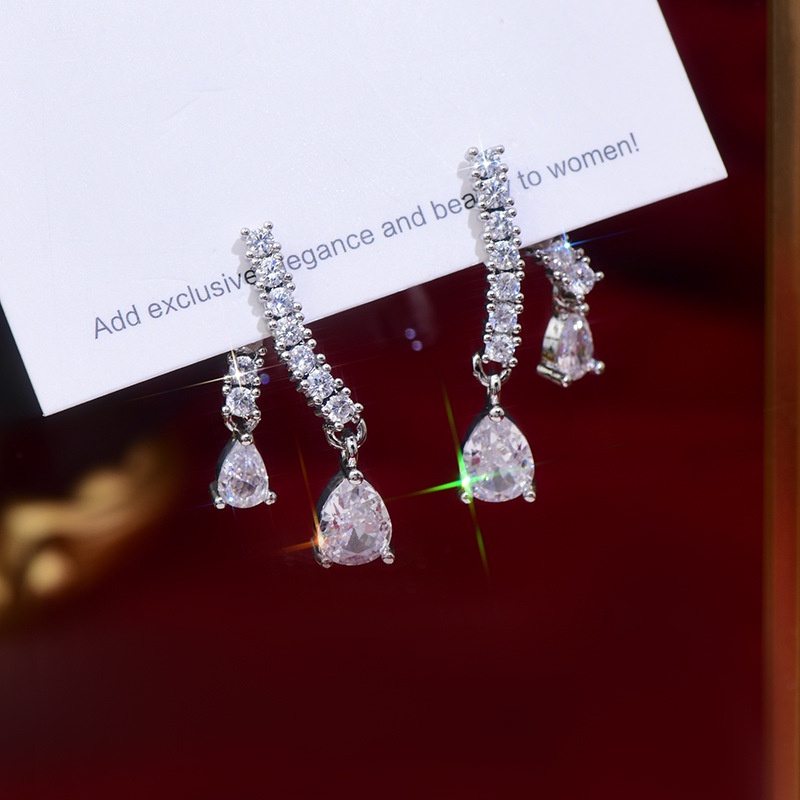 V.I.T House | Bông tai S925 đá bạc dài