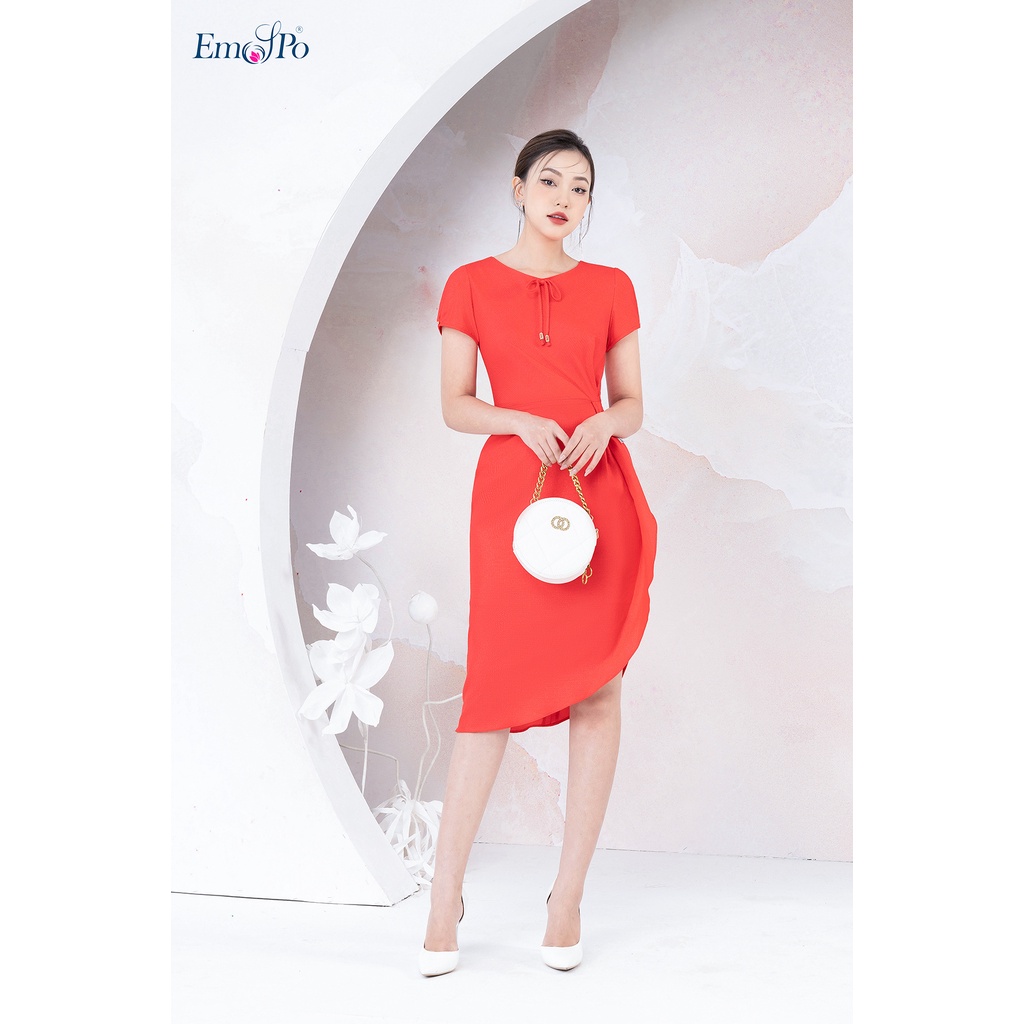Đầm ôm rúm ly eo Emspo đính nơ cổ, bèo dọc chân váy DS3630