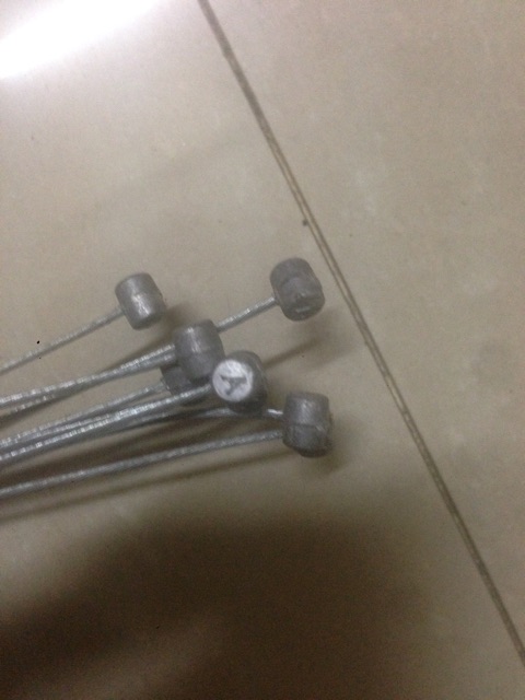 Sợi  dây phanh sau xe đạp