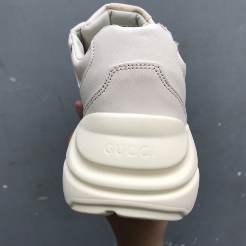 GIẦY THỂ THAO SƠN TÙNG TRƠN ĐỘN ĐẾ , HÀNG CÓ SẴN