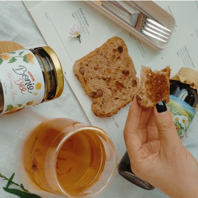 Mật Ong Bonie Bee Nguyên Chất Từ Đa Hoa - Chín Tự Nhiên Từ Tổ - Morning Lover - 180gr