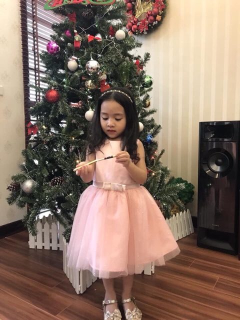 Váy công chúa next BG