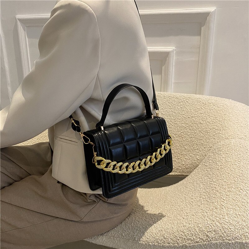 Túi xách JASMIN NOIR hình vuông họa tiết caro chần bông phối dây xích thời trang dành cho nữ
