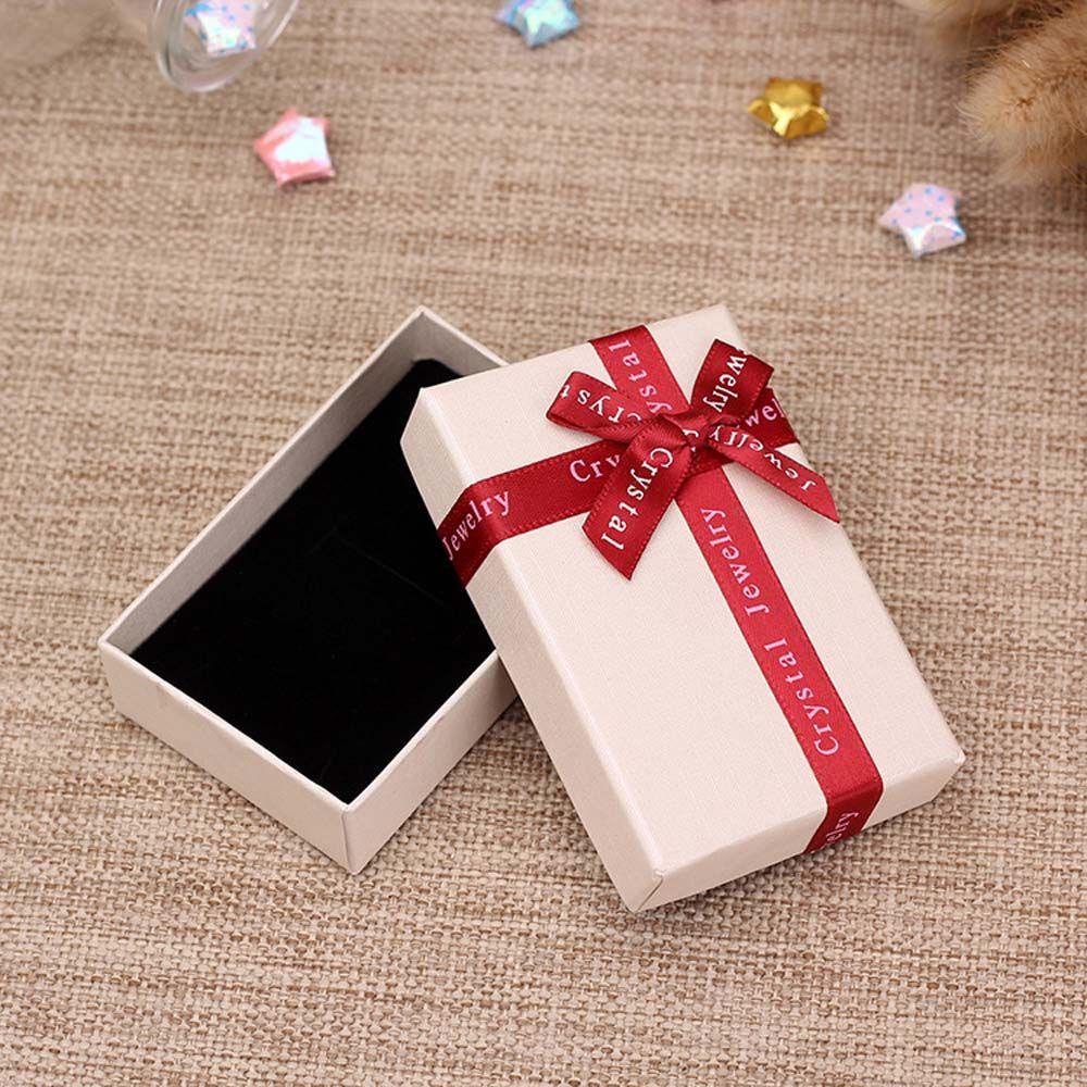 Hộp Đựng Trang Sức Đính Nơ Đỏ Sang Trọng 1 Cái