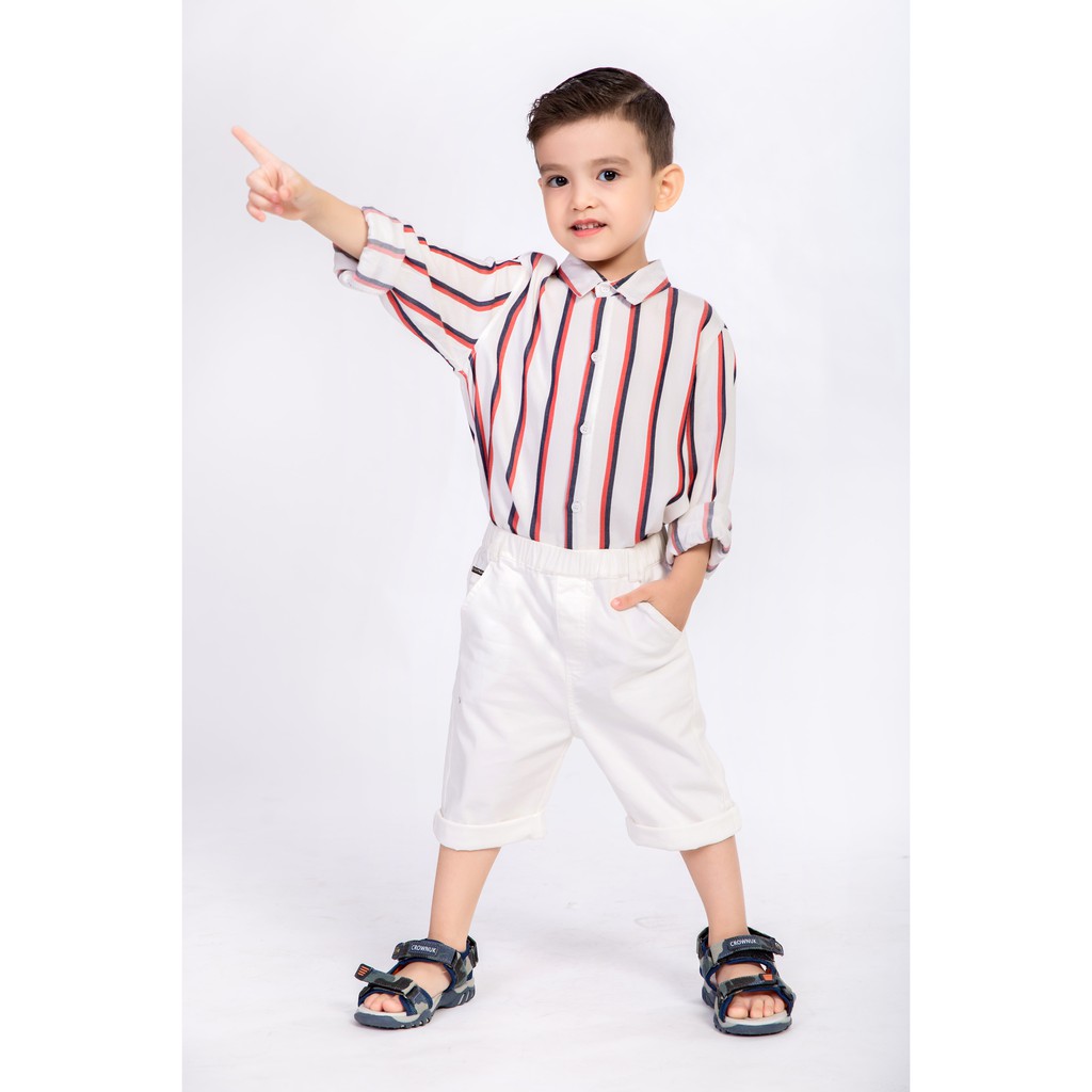 Áo sơ mi kẻ bé trai màu trắng đỏ Crown Kids Fashion T-Shirt CKBL2291334 cho bé 3-9 tuổi size 5-9