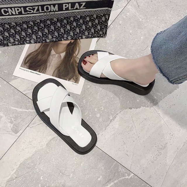 Hàng oder trả khách dép + quần jeans +giày