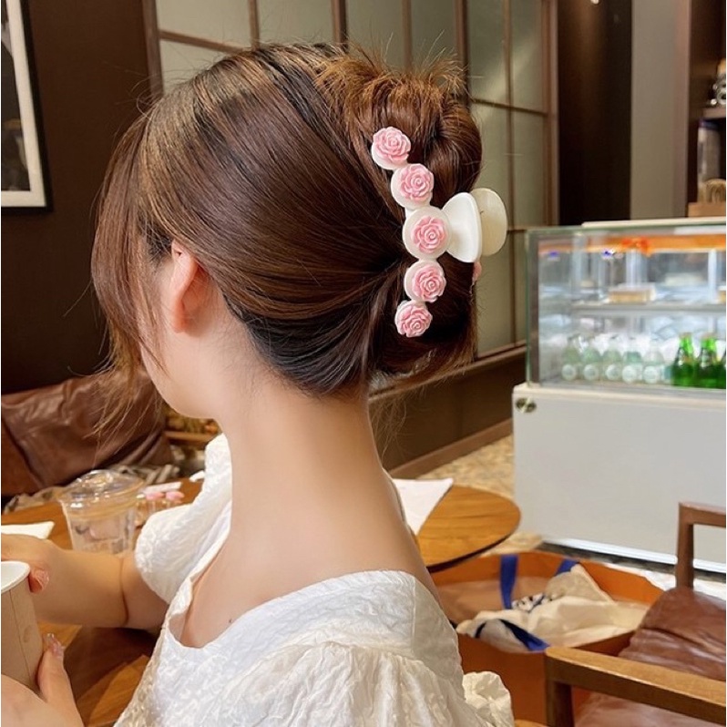 Kẹp tóc nhựa hình bông hoa hồng retro nữ tính ngọt ngào cho nữ kẹp tóc nhựa cỡ lớn sau đầu hình hoa phong cách Hàn Quốc