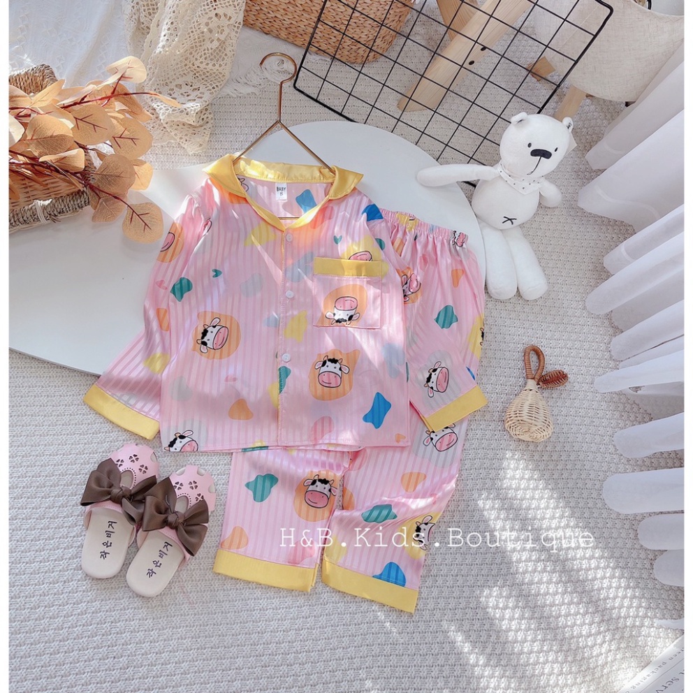Bộ gấm satin bò sữa size nhỡ bé gái