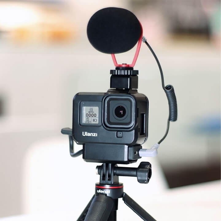 Khung Vlog GoPro 8 có khe gắn Adapter Mic LED Ulanzi G8-9