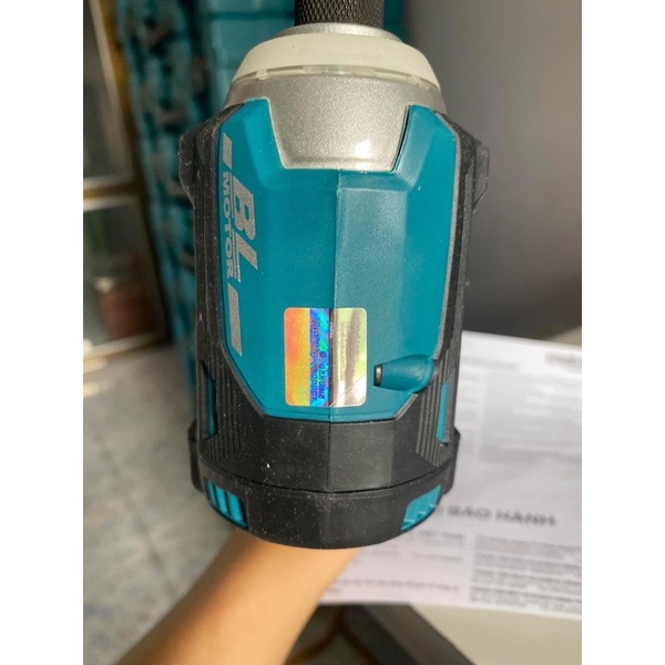Máy vặn vít dùng pin 18V Makita DTD171Z