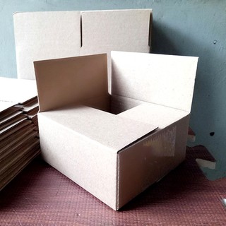 Thùng giấy Carton 10×10×5cm giá rẻ (50 Hộp)-u44