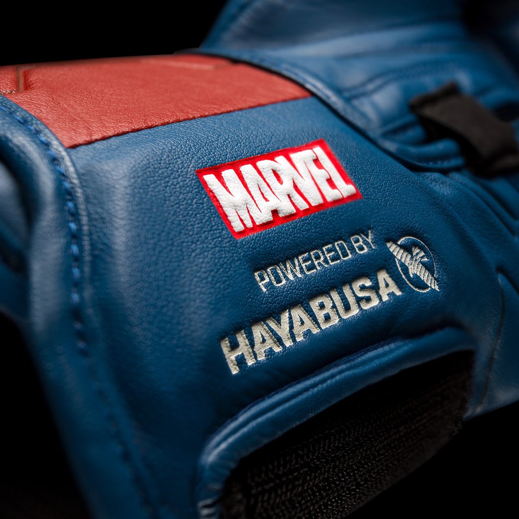 Găng tay Hayabusa Captain Marvel Limited Edition