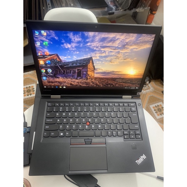 Laptop Lenovo ThinkPad X1 Carbon Gen4/Core i5-6300U/RAM 8GB/SSD m2 256Gnvme/Màn hình 14.0&quot; Full HD IPS/ Win 10 bản quyền