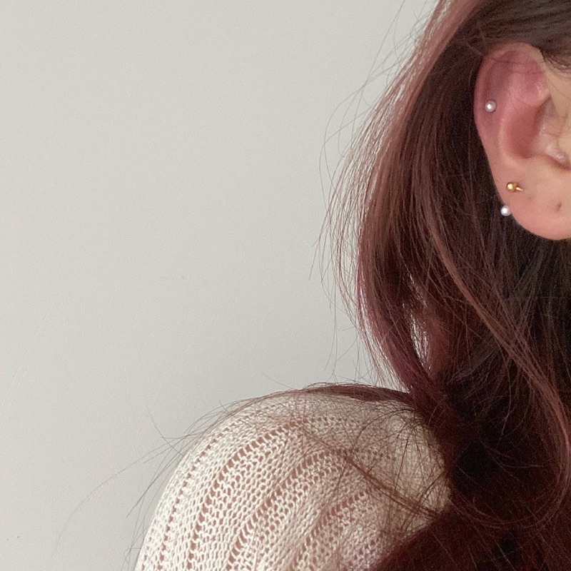 🇰🇷𝐯𝐞𝐥𝐯𝐞𝐭𝐩𝐢𝐧𝐤.𝐚𝐜𝐜 | Khuyên tai thép không rỉ bi vặn 2 đầu