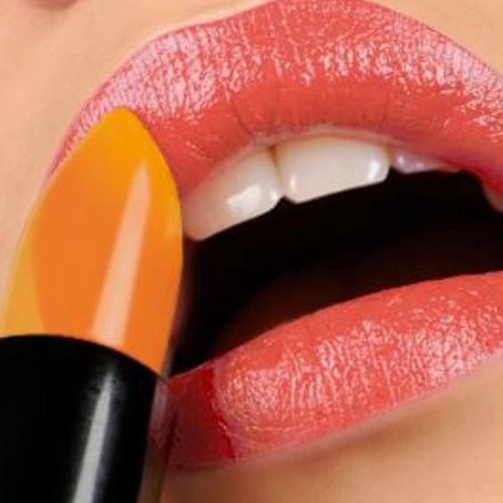 (hàng Mới Về) Son Môi Màu Sắc Thời Trang Thiết Kế Vỏ Hình Trái Pom Pom Xinh Xắn | BigBuy360 - bigbuy360.vn