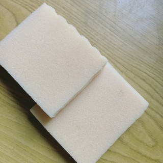 2 Miếng mút vệ sinh xe