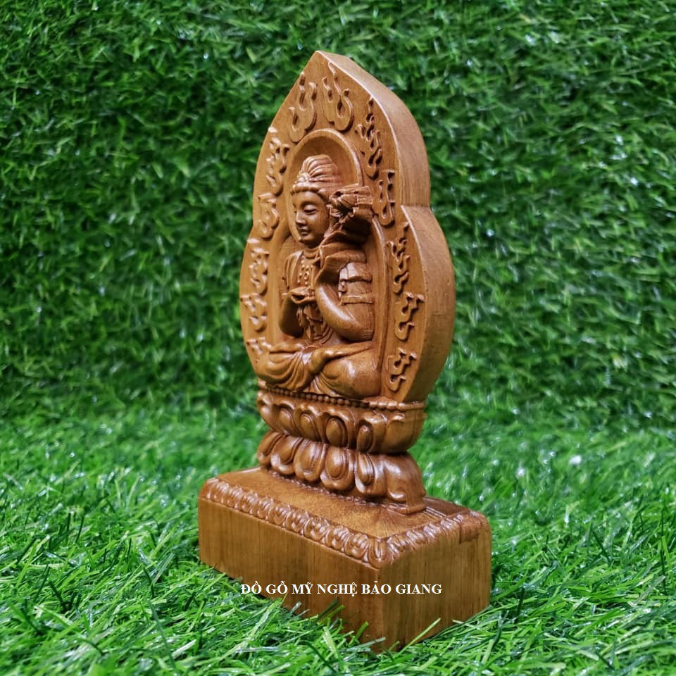 Tượng phật bản mệnh tuổi ngọ để xe ô tô Phật Đại Thế Chí Bồ Tát bằng gỗ bách thơm