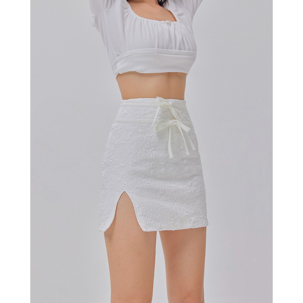 Chân váy ngắn SheByShj màu trắng - Kori Skirt | WebRaoVat - webraovat.net.vn