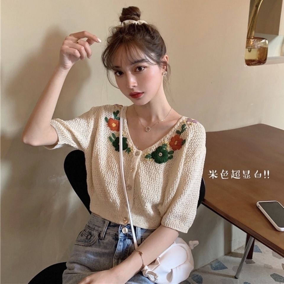 Áo Len Croptop Thêu Hoa, Áo Len Cọc Ngắn Tay Thời Trang Điệu Đà Nữ Tính Cho Chị Em | BigBuy360 - bigbuy360.vn