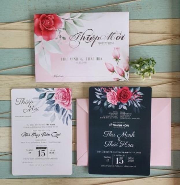 Rẻ vô địch thiệp cưới thiết kế in tên, ảnh ngoài phong bì