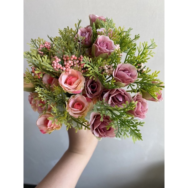 Bó hồng 15 bông  trang trí để bàn đẹp | BigBuy360 - bigbuy360.vn