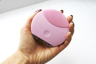 MÁY RỬA MẶT FOREO LUNA MINI 2
