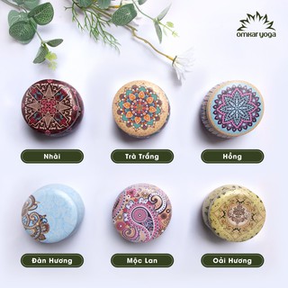 Set Nến Thơm Organic Thiên Nhiên Handmade Omkar Hương Hoa Cỏ Hộp Thiếc Vỏ Hoa Văn Dùng Trang Trí Nhà Cửa, Quà Tặng