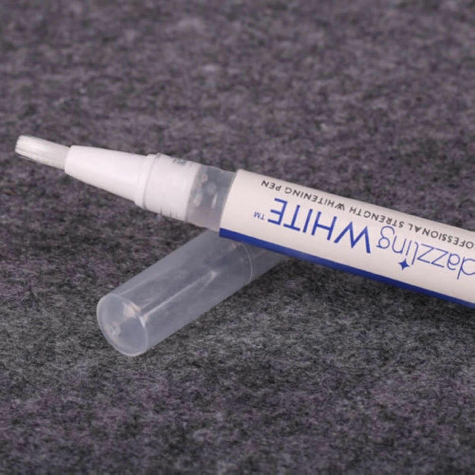 Bút làm trắng răng Dazzling White - Instant Whitening Pen