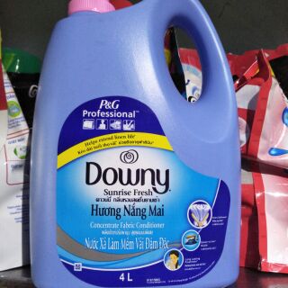 Nước xả Downy Nắng mai 4L