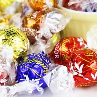 SOCOLA MIX LINDT LINDOR 600G