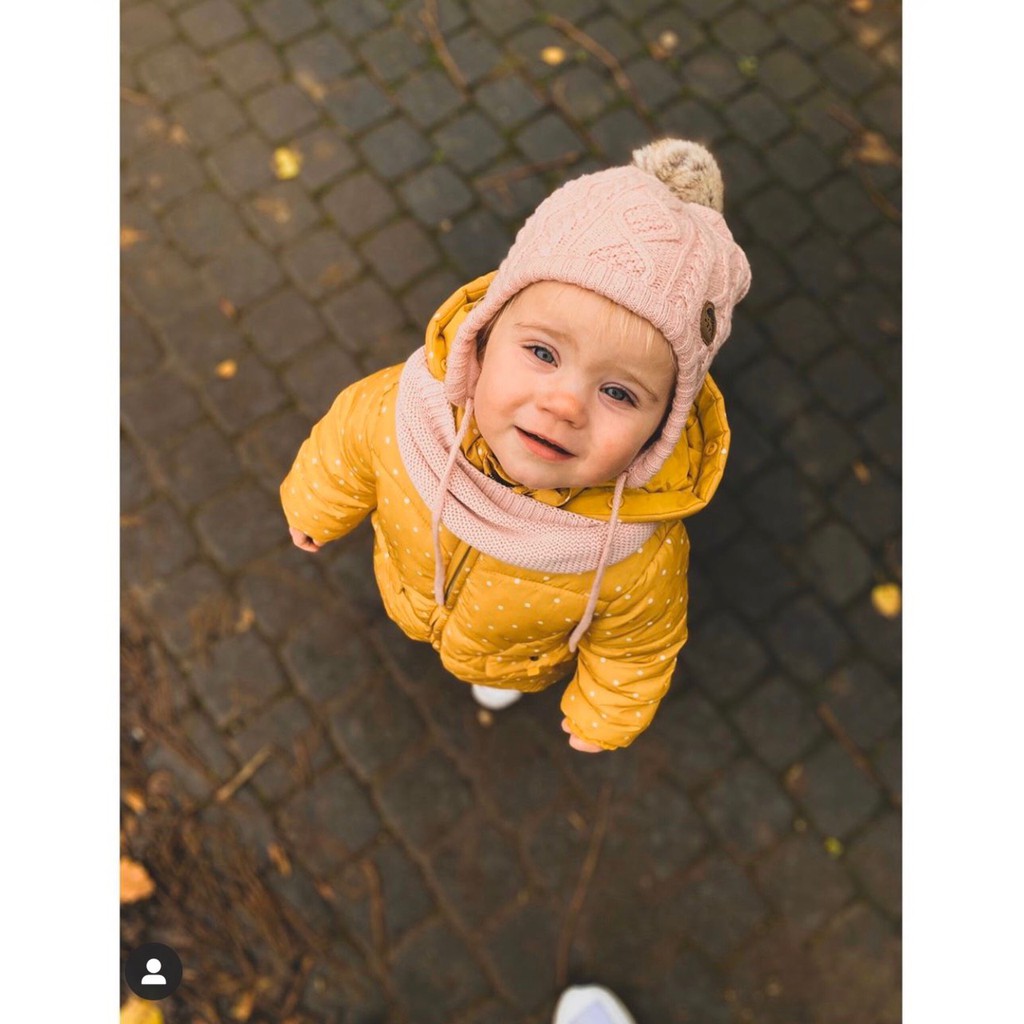 Áo phao ZARA màu vàng chấm bi