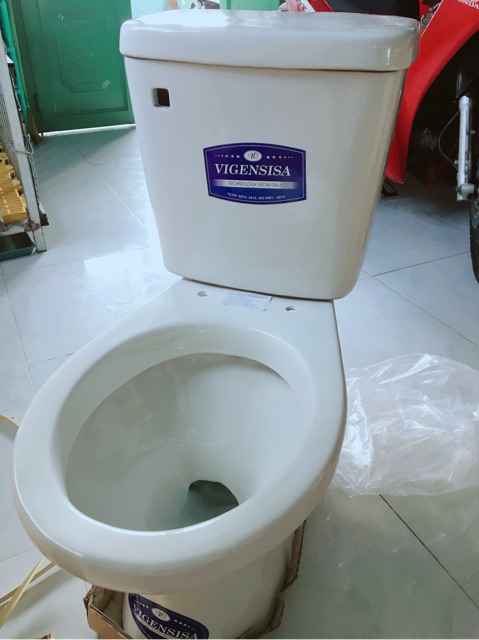 Bồn cầu 2 khối sứ nhấn/gạt loại tốt giá rẻ 8