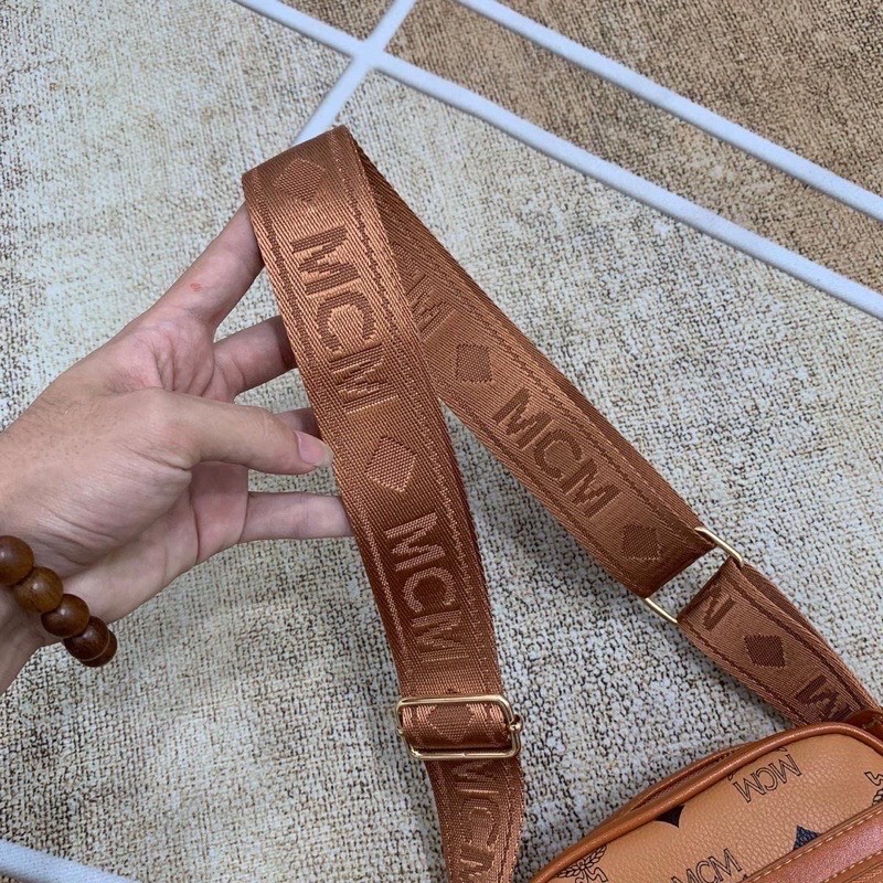 Túi đeo chéo nam nữ, Túi xách nam nữ M.C.M fullbox thẻ giấy hộp sz 22