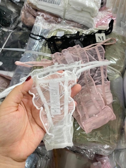 Quần lót lọt khe Vic cao cấp siêu cưng meo méo meo | BigBuy360 - bigbuy360.vn