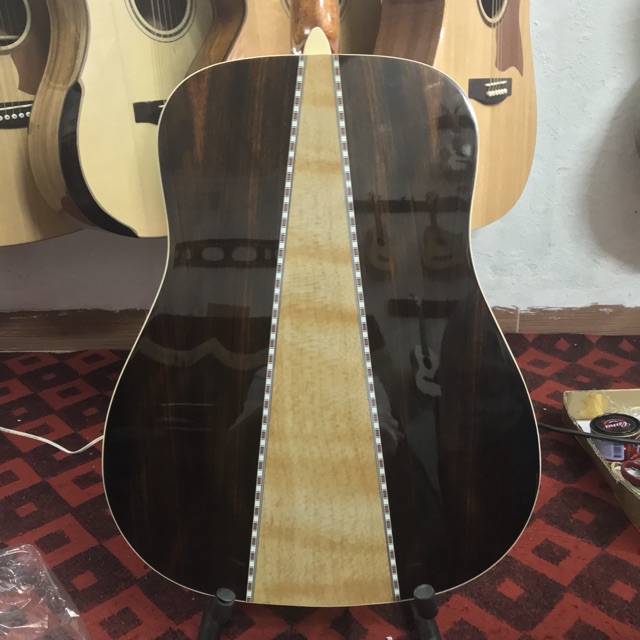 ĐÀN GUITAR MORRIS W40 ( HÀNG ĐÀI LOAN )