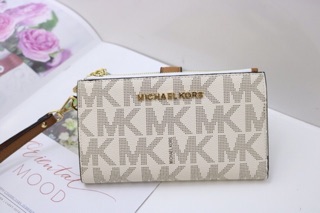 Ví cầm tay Michael Kors - gập
