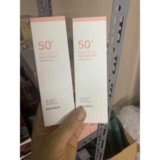 Kem Chống Nắng Nâng Tone Da Karadium Snail Repair Sun Cream SPF 50+ PA+++(hàng chính hãng , fake đền gấp 10 lần)