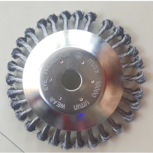 Lưỡi rẫy cỏ tận gốc