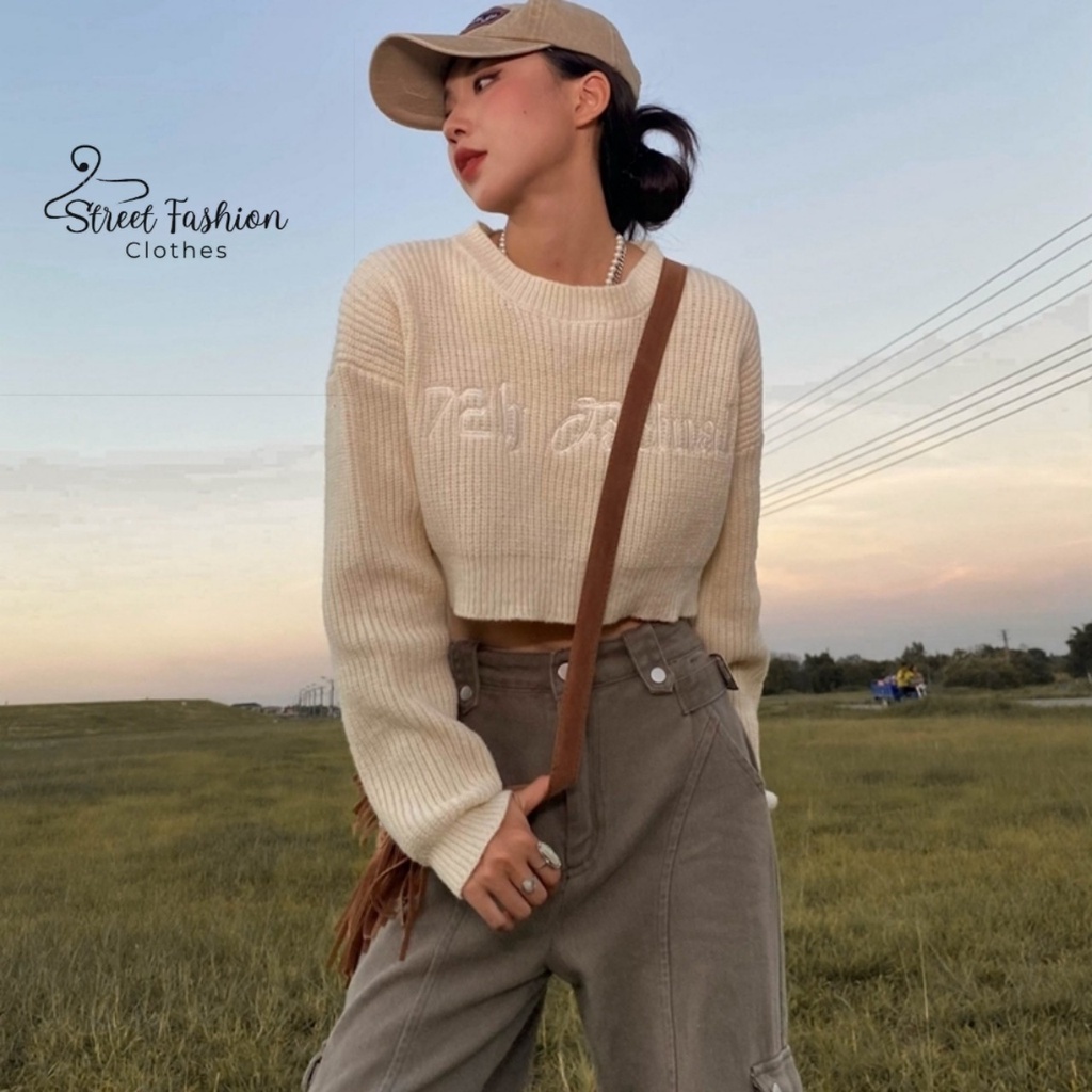Áo len crotop dáng rộng thêu chữ phong cách trẻ trung, cá tính, sexy